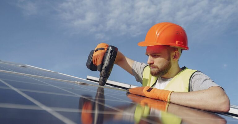 Sistemas Fotovoltaicos Híbridos: Veja as Características e Legislação